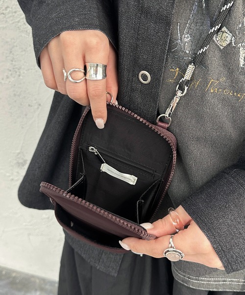apres jour mignon(アプレジュールミニョン)の「マルチショルダーバッグ【ZOZOTOWN限定アイテム】(ショルダーバッグ・レディース・ブラック/ダークブラウン・フリー)」の17枚目の写真