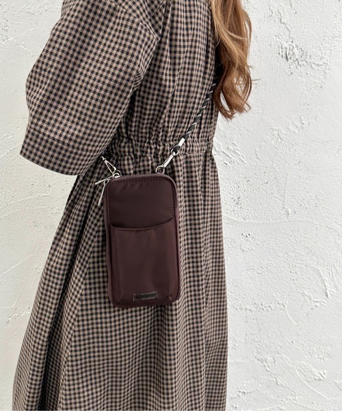 apres jour mignon(アプレジュールミニョン)の「マルチショルダーバッグ【ZOZOTOWN限定アイテム】(ショルダーバッグ・レディース・ブラック/ダークブラウン・フリー)」の7枚目の写真