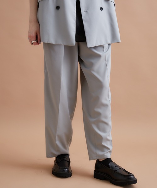 JUNRED(ジュンレッド)の「セットアップ対応 / エアスルーインタックワイドストレートパンツ(スラックス・メンズ・ブラック/グレー/グリーン系その他/ブルー系その他3・S/M/L)」の7枚目の写真