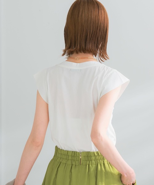 URBAN RESEARCH ROSSO WOMEN（アーバンリサーチ　ロッソ）の「フレンチTシャツ（Tシャツ/カットソー・レディース・ブラック/チャコールグレー/ピンク/ブルー系その他/オフホワイト/ブラウン・FREE）」の17枚目の写真