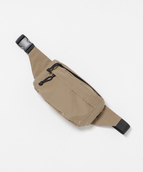 URBAN RESEARCH（アーバンリサーチ）の「LAMPEYE　コットンナイロンボディバッグ（ボディバッグ/ウエストポーチ・レディース・ブラック/ベージュ・-）」の12枚目の写真