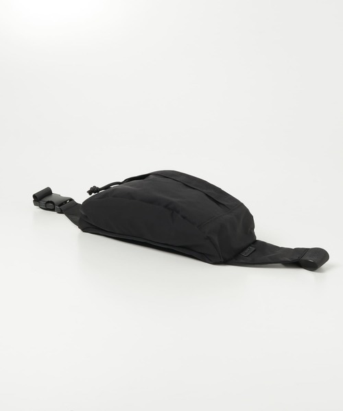 URBAN RESEARCH（アーバンリサーチ）の「LAMPEYE　コットンナイロンボディバッグ（ボディバッグ/ウエストポーチ・レディース・ブラック/ベージュ・-）」の14枚目の写真