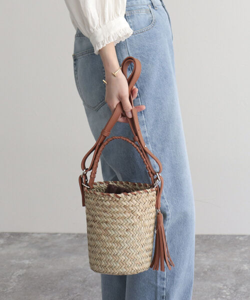 fredy emue(フレディエミュ)の「3wayバケツカゴバッグ(かごバッグ・レディース・キャメル/ブラック・FREE)」の12枚目の写真