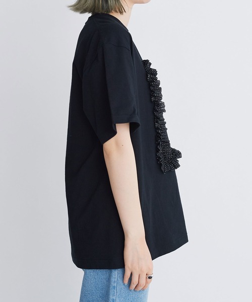 I am I in fact...（アイアムアイインファクト）の「●フリルフレーム　Ｔシャツ（Tシャツ/カットソー・レディース・ブラック/ホワイト・FREE）」の11枚目の写真