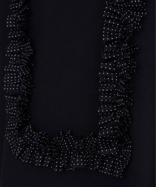 I am I in fact...（アイアムアイインファクト）の「●フリルフレーム　Ｔシャツ（Tシャツ/カットソー・レディース・ブラック/ホワイト・FREE）」の15枚目の写真