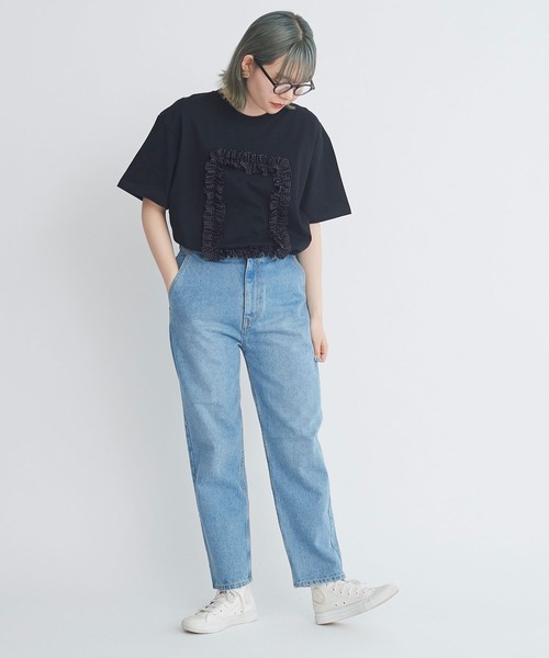 I am I in fact...（アイアムアイインファクト）の「●フリルフレーム　Ｔシャツ（Tシャツ/カットソー・レディース・ブラック/ホワイト・FREE）」の6枚目の写真