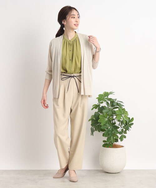 DRESKIP（ドレスキップ）の「◆【イージーケア】さらりと上品で好印象◎ 前開きギャザーネックブラウス（シャツ/ブラウス・レディース・ブラック系/オフホワイト/ホワイト系3/黄緑系/ネイビー/ピンク系・03/04/02）」の19枚目の写真