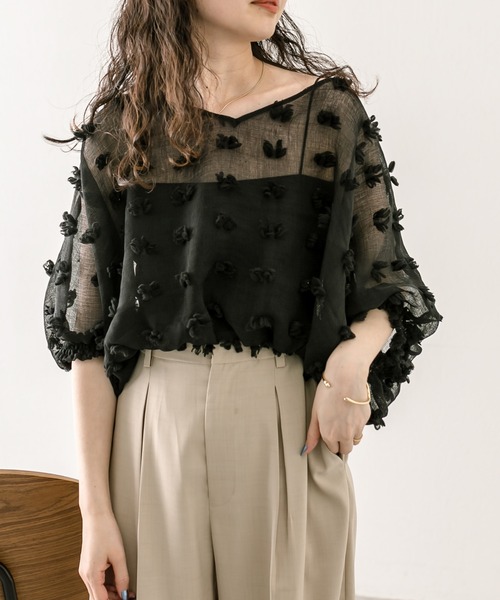 mystic(ミスティック)の「ポンポンフリンジブラウス(シャツ/ブラウス・レディース・アイボリー/ブラック/オフホワイト・FREE)」の15枚目の写真