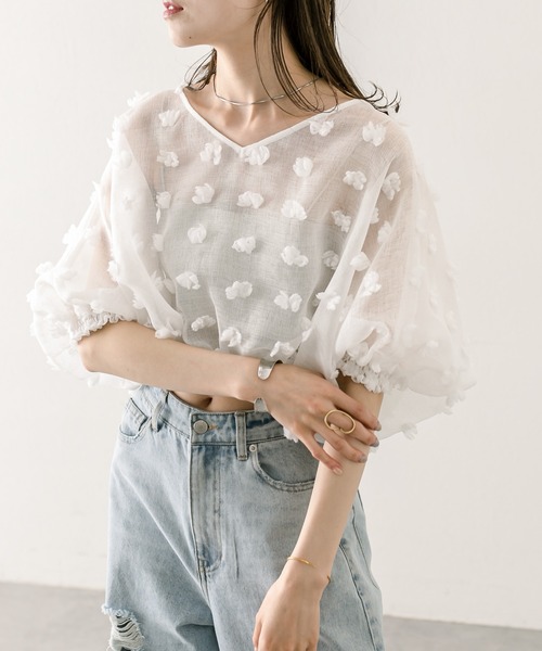 mystic(ミスティック)の「ポンポンフリンジブラウス(シャツ/ブラウス・レディース・アイボリー/ブラック/オフホワイト・FREE)」の4枚目の写真