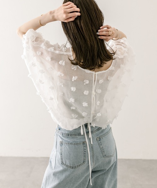 mystic(ミスティック)の「ポンポンフリンジブラウス(シャツ/ブラウス・レディース・アイボリー/ブラック/オフホワイト・FREE)」の13枚目の写真