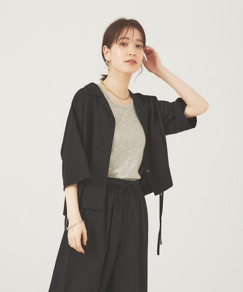 abahouse mavie（アバハウスマヴィ）の「レーヨンリネンショートシャツ（シャツ/ブラウス・レディース・グリーン/グレイッシュベージュ/ピンク/ブラック・フリー）」の2枚目の写真