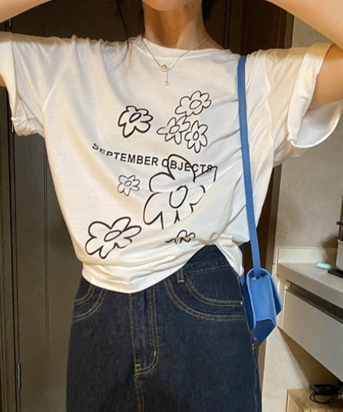 Vipoa(ヴィポア)の「ハンドライティングフラワーTee(Tシャツ/カットソー・レディース・グレー/ブラック/ホワイト・FREE)」の12枚目の写真