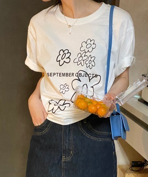 Vipoa(ヴィポア)の「ハンドライティングフラワーTee(Tシャツ/カットソー・レディース・グレー/ブラック/ホワイト・FREE)」の13枚目の写真