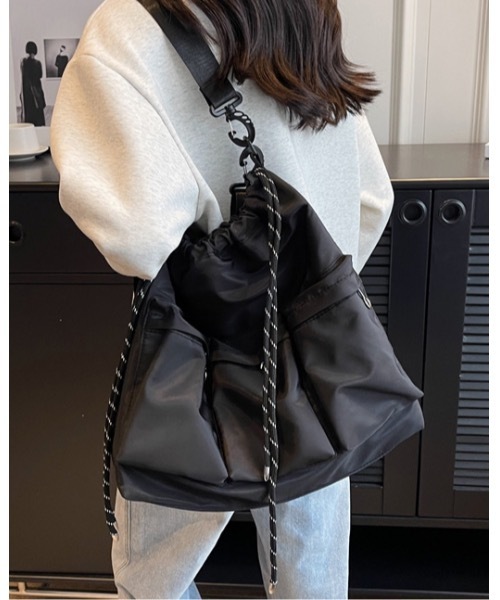 Burner(バーナー)の「【OKUOKU 0909】2WAY ポケット付き ショルダーバッグ oku-bag-713560313857-28 M(ショルダーバッグ・レディース・ブラック・FREE)」の12枚目の写真