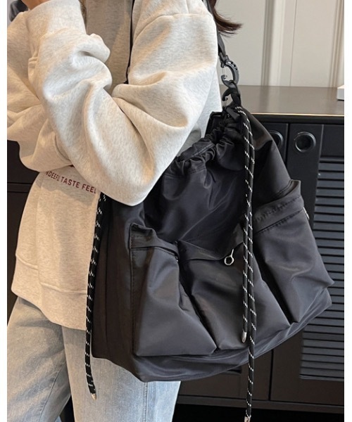 Burner(バーナー)の「【OKUOKU 0909】2WAY ポケット付き ショルダーバッグ oku-bag-713560313857-28 M(ショルダーバッグ・レディース・ブラック・FREE)」の10枚目の写真