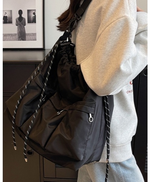 Burner(バーナー)の「【OKUOKU 0909】2WAY ポケット付き ショルダーバッグ oku-bag-713560313857-28 M(ショルダーバッグ・レディース・ブラック・FREE)」の17枚目の写真