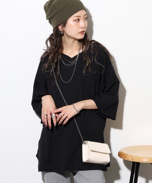 atONE(アットワン)の「atONE 前後2WAYビッグTシャツ 半袖(Tシャツ/カットソー・レディース・オフホワイト/杢グレー/ブラック/グレイッシュベージュ・M-L/LL~3L/4L~5L)」の1枚目の写真