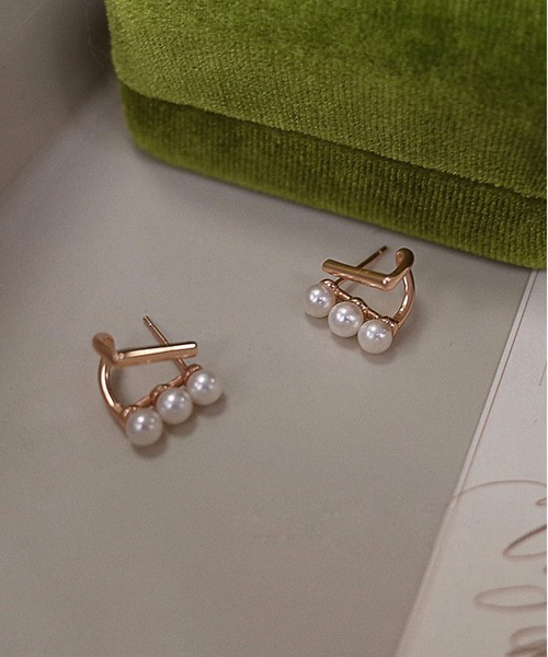 LA VORAGINE(ラ ヴォラジネ)の「(ポスト:925シルバー)アレルギー対応フレンチエコパールピアス(ピアス(両耳用)・レディース・ピンクゴールド・FREE)」の5枚目の写真