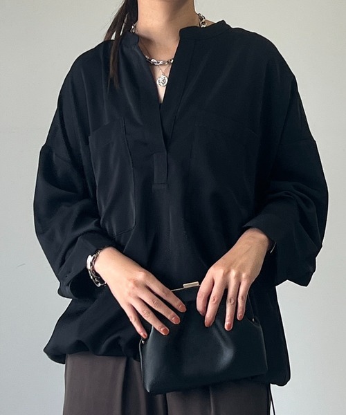 un dix cors（アンディコール）の「裾ドロストスキッパーブラウス 