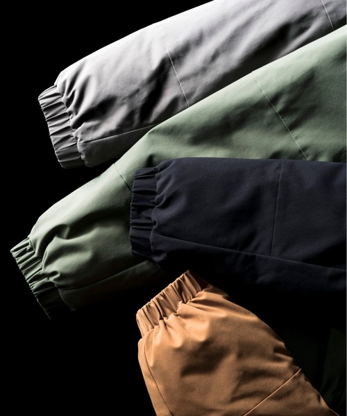 BEAMS(ビームス)の「ワイドフィット Dermizax (TM) リバーシブル ダウンジャケット(ダウンジャケット/コート・メンズ・グレー/ブラック/ベージュ/オリーブ・L/XL/M/S)」の6枚目の写真