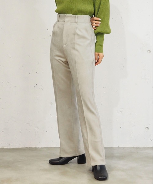 tiptop(ティップトップ)の「【2サイズ展開/web限定Sサイズあり】スエポンセンタープレスセミフレアパンツ(スラックス・レディース・チャコールグレー/ブルー/アイボリー/ブラック・S/M)」の5枚目の写真