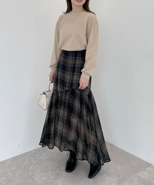 mysty woman（ミスティウーマン）の「ロゴ刺繍ロンT　986353（Tシャツ/カットソー・レディース・ブラック/オフホワイト/ライトベージュ・FREE）」の13枚目の写真