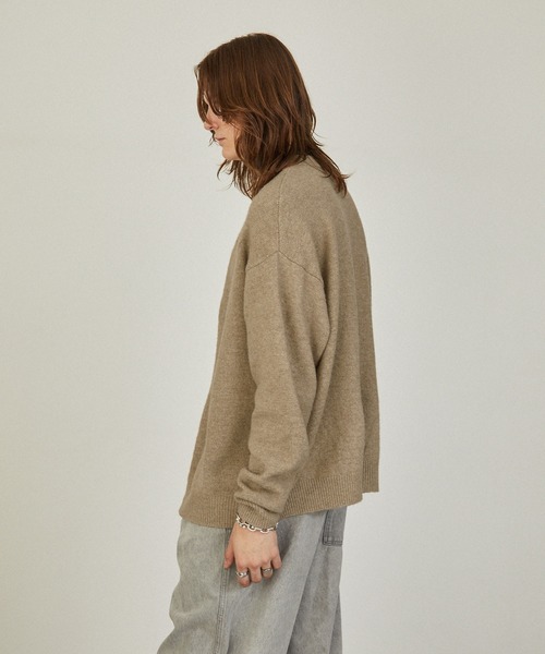 EMMA CLOTHES（エマクローズ）の「ウール混ブークレヤーン オーバーサイズクルーネックニットカーディガン EMMA CLOTHES（カーディガン/ボレロ・メンズ・アイボリー/ブルー/ブラック/ベージュ・L/M）」の14枚目の写真