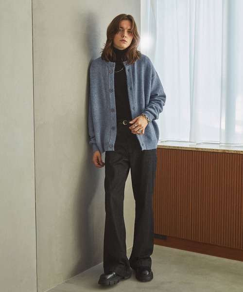 EMMA CLOTHES（エマクローズ）の「ウール混ブークレヤーン オーバーサイズクルーネックニットカーディガン EMMA CLOTHES（カーディガン/ボレロ・メンズ・アイボリー/ブルー/ブラック/ベージュ・L/M）」の18枚目の写真