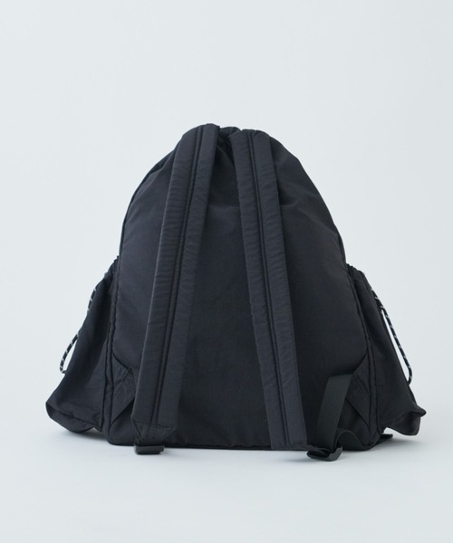 BROWN THEATRE PRODUCTS（ブラウンシアタープロダクツ）の「【BROWN THEATRE PRODUCTS別注】 ドロストリュックサック（バックパック/リュック・レディース・ベージュ/ブラック・FREE）」の9枚目の写真