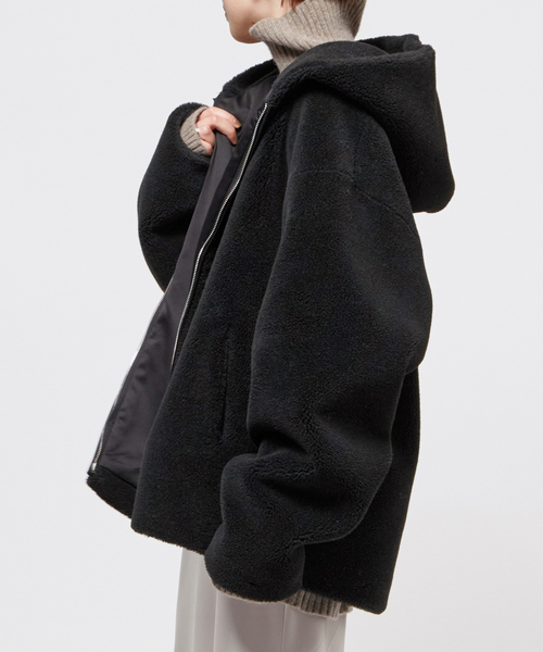 AP STUDIO（エーピーストゥディオ）の「【FORTE DEI MARMI COUTURE】別注 boa hoodie coat（ブルゾン・レディース・ブラック・FREE）」の2枚目の写真