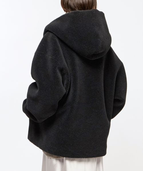 AP STUDIO（エーピーストゥディオ）の「【FORTE DEI MARMI COUTURE】別注 boa hoodie coat（ブルゾン・レディース・ブラック・FREE）」の3枚目の写真