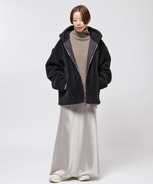 AP STUDIO（エーピーストゥディオ）の「【FORTE DEI MARMI COUTURE】別注 boa hoodie coat（ブルゾン・レディース・ブラック・FREE）」の4枚目の写真