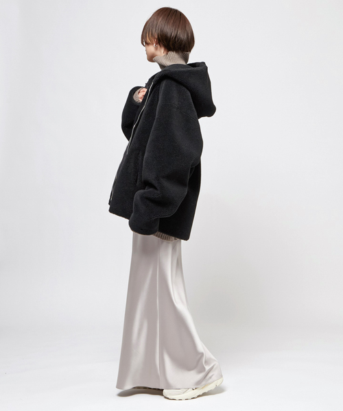 AP STUDIO（エーピーストゥディオ）の「【FORTE DEI MARMI COUTURE】別注 boa hoodie coat（ブルゾン・レディース・ブラック・FREE）」の5枚目の写真