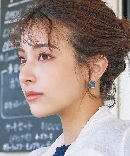 Tiaclasse（ティアクラッセ）の「カラースクエアピアス（ピアス（両耳用）・レディース・ゴールド系その他/ゴールド系その他2/ゴールド系その他3/シルバー系その他2/シルバー系その他・FREE）」の18枚目の写真