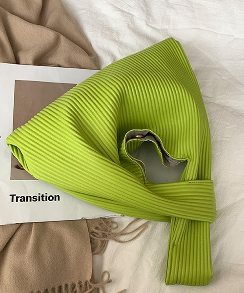 c.u.l（シーユーエル）の「PUレザー リブプリーツハンドバッグ cula780（ハンドバッグ・レディース・アイボリー/ブラック/ライトグリーン・FREE）」の13枚目の写真