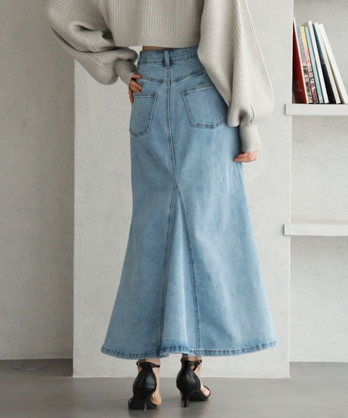 archives（アルシーヴ）の「デニムマーメイドスカート（スカート・レディース・グレー/サックスブルー/ブラック・MEDIUM/SMALL）」の17枚目の写真