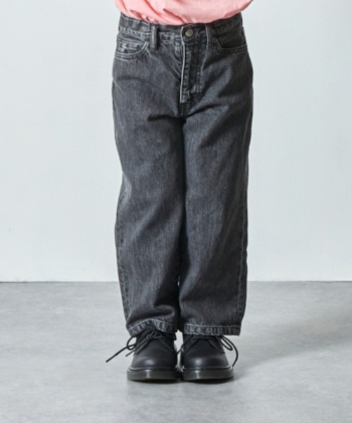 EAST END HIGHLANDERS(イーストエンドハイランダーズ)の「East End Highlanders / ワイドバギーデニムパンツ<100-120cm>(デニムパンツ・キッズ・ブラック/ブルー・120/110/100)」の2枚目の写真