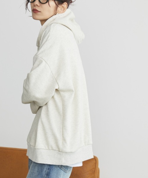 Auntie Rosa Holiday（アンティローザホリデー）の「裏毛カレッジロゴプルオーバー/フーディー（パーカー・レディース・イエロー/チャコールグレー/グレー/ナチュラル・FREE）」の7枚目の写真