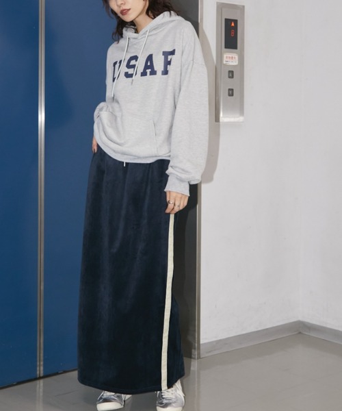 Auntie Rosa Holiday（アンティローザホリデー）の「裏毛カレッジロゴプルオーバー/フーディー（パーカー・レディース・イエロー/チャコールグレー/グレー/ナチュラル・FREE）」の14枚目の写真