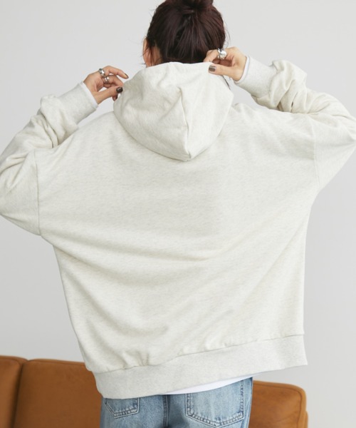 Auntie Rosa Holiday（アンティローザホリデー）の「裏毛カレッジロゴプルオーバー/フーディー（パーカー・レディース・イエロー/チャコールグレー/グレー/ナチュラル・FREE）」の22枚目の写真