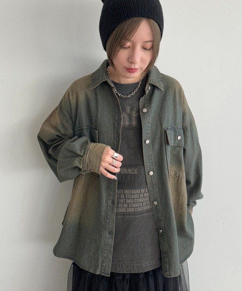 apres jour mignon(アプレジュールミニョン)の「オーバーダイデニムシャツ【ZOZOTOWN限定アイテム】(シャツ/ブラウス・レディース・ブラック/インディゴブルー/ブルー・X-LARGE/フリー)」の19枚目の写真