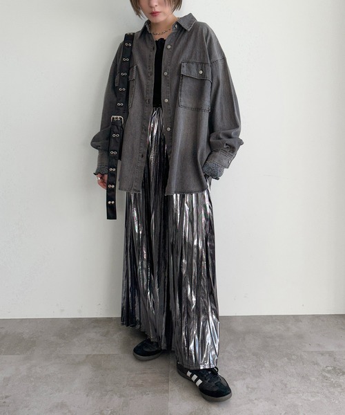 apres jour mignon(アプレジュールミニョン)の「オーバーダイデニムシャツ【ZOZOTOWN限定アイテム】(シャツ/ブラウス・レディース・ブラック/インディゴブルー/ブルー・X-LARGE/フリー)」の10枚目の写真