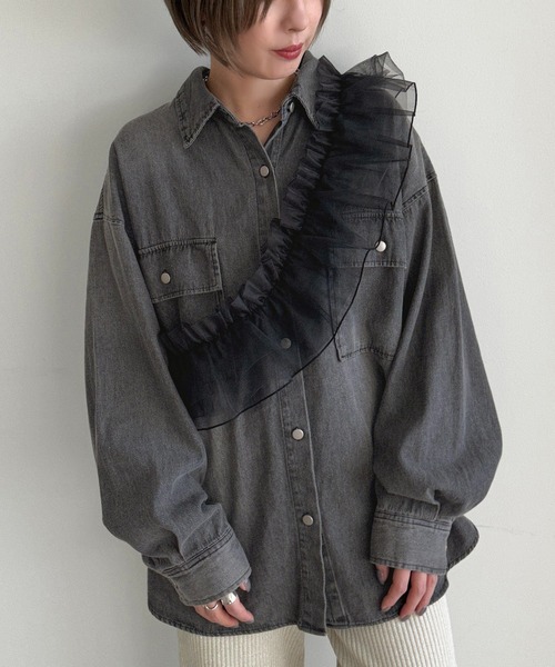 apres jour mignon(アプレジュールミニョン)の「オーバーダイデニムシャツ【ZOZOTOWN限定アイテム】(シャツ/ブラウス・レディース・ブラック/インディゴブルー/ブルー・X-LARGE/フリー)」の13枚目の写真
