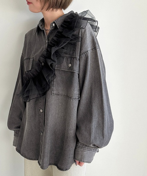 apres jour mignon(アプレジュールミニョン)の「オーバーダイデニムシャツ【ZOZOTOWN限定アイテム】(シャツ/ブラウス・レディース・ブラック/インディゴブルー/ブルー・X-LARGE/フリー)」の14枚目の写真