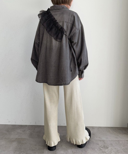 apres jour mignon(アプレジュールミニョン)の「オーバーダイデニムシャツ【ZOZOTOWN限定アイテム】(シャツ/ブラウス・レディース・ブラック/インディゴブルー/ブルー・X-LARGE/フリー)」の16枚目の写真