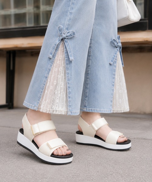 coca(ANDEX shoes product)(コカ)の「厚底 ベルクロストラップ スポーツサンダル(サンダル・レディース・ブラック/ホワイト・SMALL/LARGE/MEDIUM)」の14枚目の写真