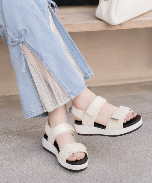 coca(ANDEX shoes product)(コカ)の「厚底 ベルクロストラップ スポーツサンダル(サンダル・レディース・ブラック/ホワイト・SMALL/LARGE/MEDIUM)」の15枚目の写真