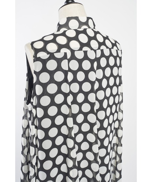 gomme（ゴム）の「ドットシフォン　ウェイブシャツワンピース（シャツワンピース・レディース・ブラック×ホワイト・MEDIUM）」の8枚目の写真