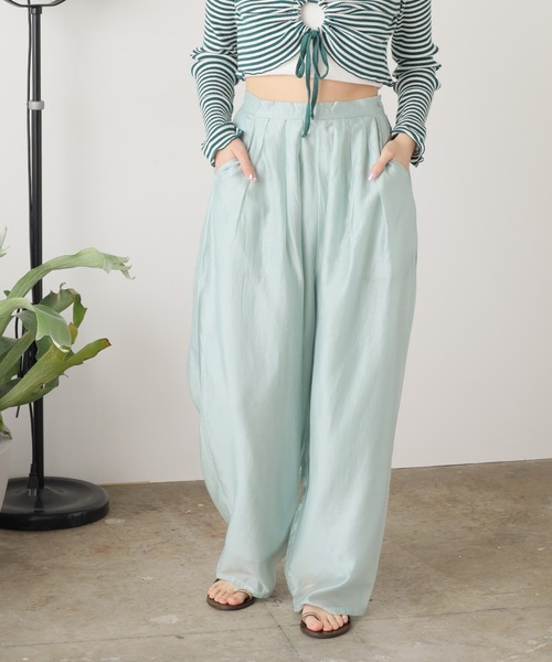 AO2（アオズ）の「Sheer Curved Pants / シアーカーブパンツ（スラックス・レディース・ブラック/ホワイト/グリーン・M/L）」の21枚目の写真