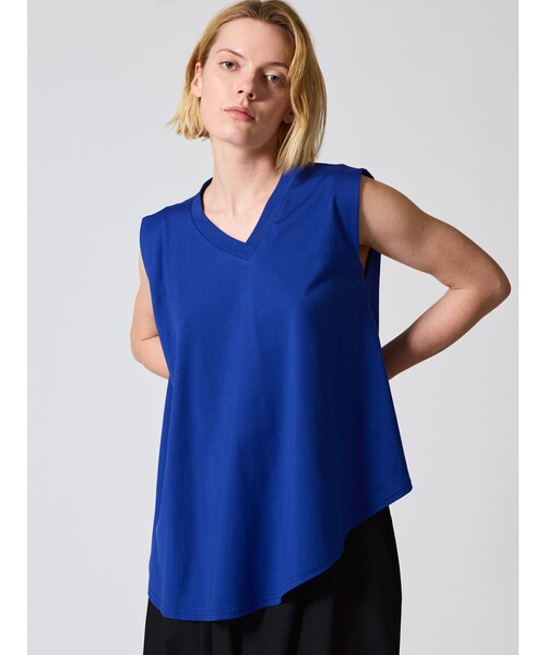 mizuiroind（ミズイロインド）の「mizuiro ind Vネック アシンメトリー ノースリーブ プルオーバー（Tシャツ/カットソー・レディース・ライトブルー/ブラック/オフホワイト/ブルー/グレー・FREE）」の5枚目の写真